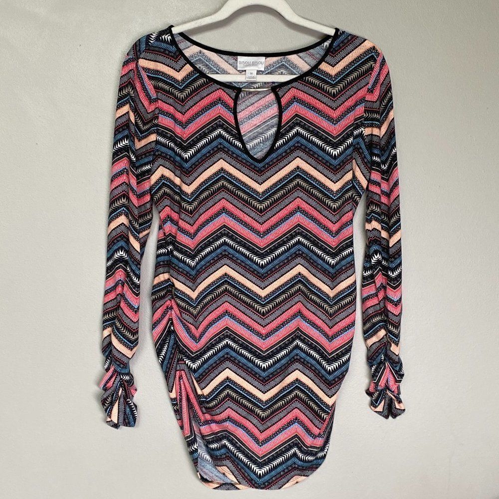 BISOU Dress Size Medium‎